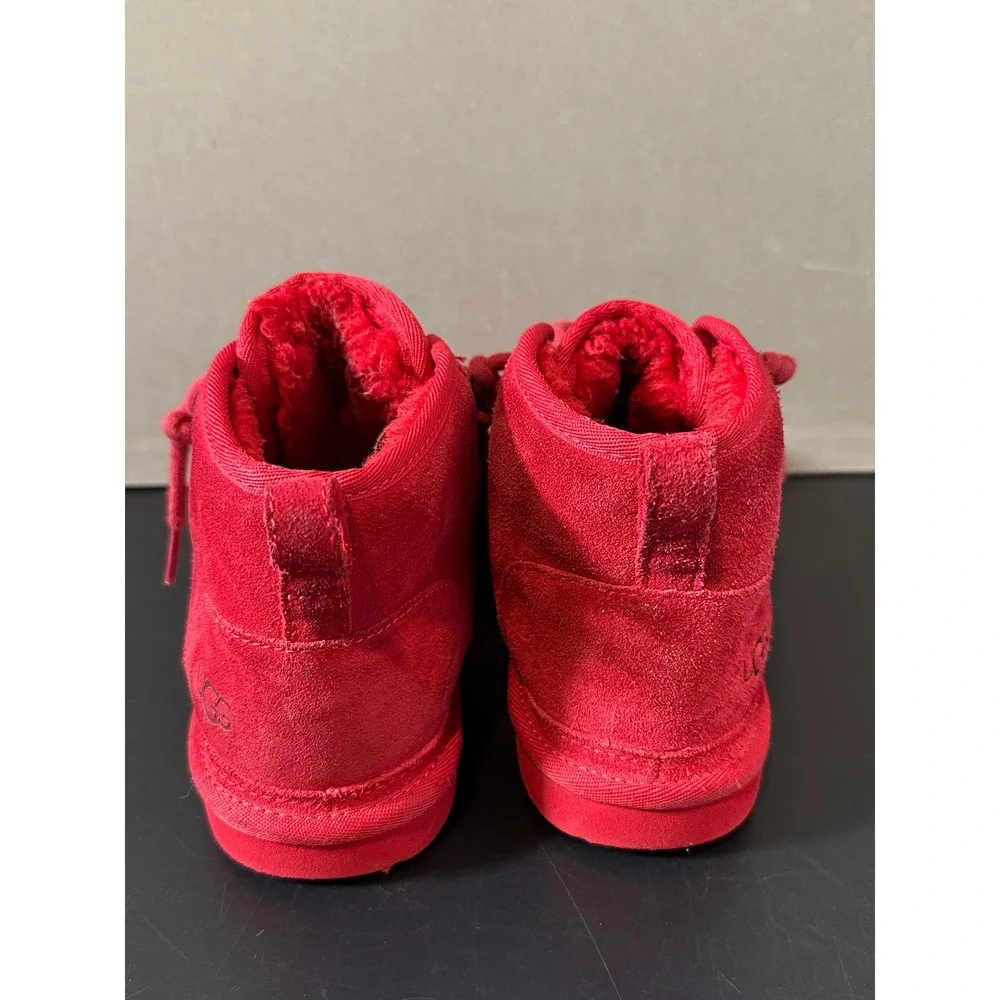 UGG Neumel Red Suede Lace Up Chukka Boots Mens Womens‎ Unisex